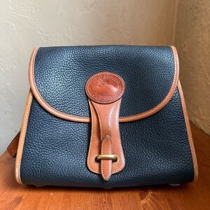 Vintage Dooney & Bourke Black and Tan Leather Shoulder Bag